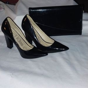Black patten leather Square heel pointed toe pumps black patten clutch to match